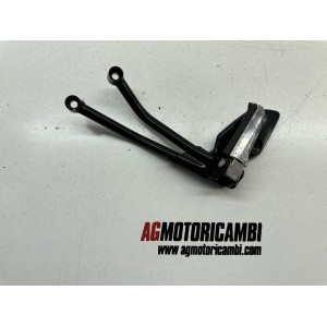 SUPPORT DE PEDALE ARRIERE GAUCHE PASSAGER APRILIA SHIVER...