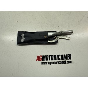 JEU DE CLÉS UTILISATION ET ENTRETIEN APRILIA SHIVER 900...