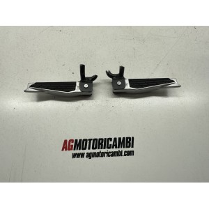 COPPIA PEDALINE PASSEGGERO DX SX KYMCO XCITING 500 2005-2006