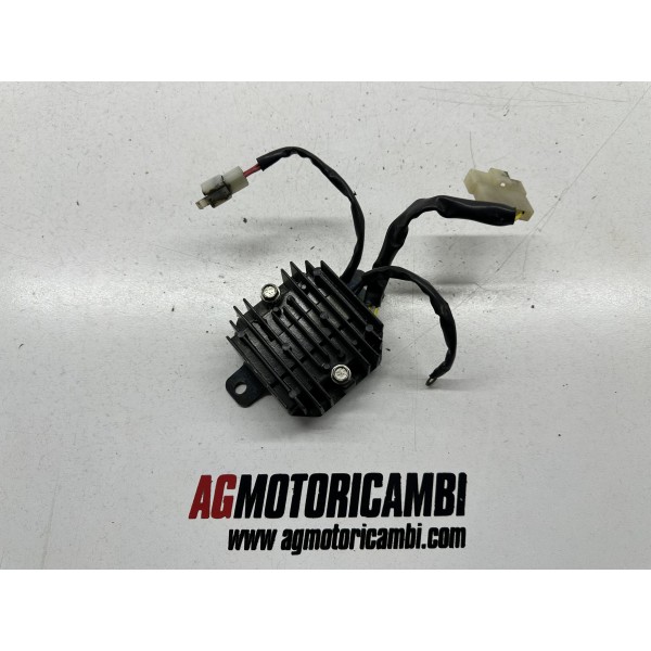 RÉGULATEUR DE TENSION KTM DUKE 125 4T 2011-2016