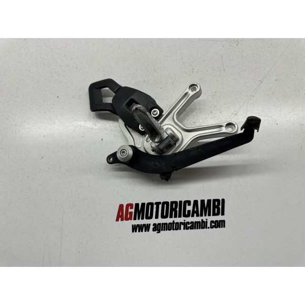 RIGHT FOOTBOARD RIGHT REAR BRAKE SWM VAREZ 125...