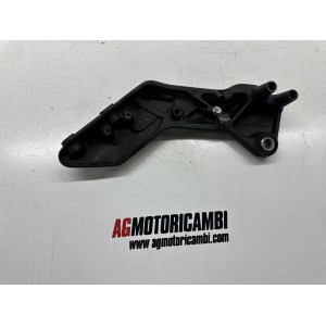 RIGHT FOOTREST BRACKET RIGHT BRAKE HUSQVARNA VITPILEN 401... 2