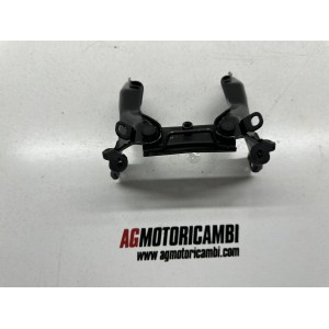 PAIRE DE SUPPORTS PLAQUE DE SUPPORT HUSQVARNA VITPILEN... 2