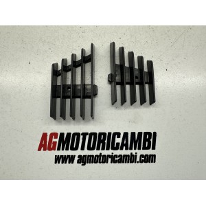 PAIR OF GRILLES RIGHT LEFT COVER MOTO GUZZI V35 V 35 1977