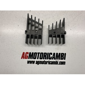 PAIR OF GRILLES RIGHT LEFT COVER MOTO GUZZI V35 V 35 1977 2