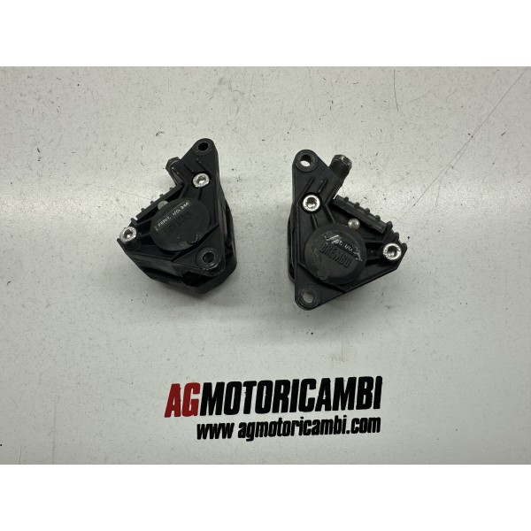 PAIR FRONT BRAKE CALIPERS MOTO GUZZI V35 V 35 1977