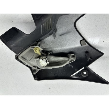 VERKLEIDUNG SEITENVERKLEIDUNG TANKDECKEL PFEIL RECHTS SUZUKI GSR 600 2006-2009-2010
