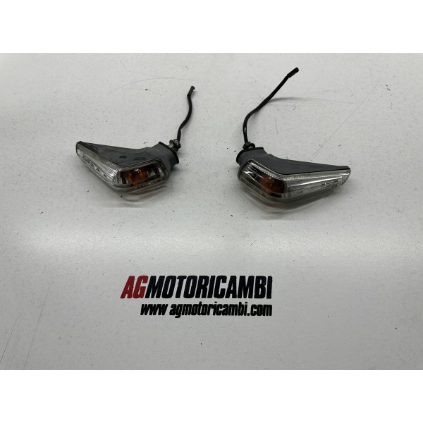 PAIR REAR TURN SIGNALS SUZUKI GSR 600...