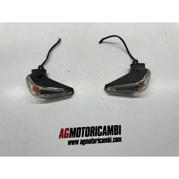 PAIR REAR TURN SIGNALS SUZUKI GSR 600...