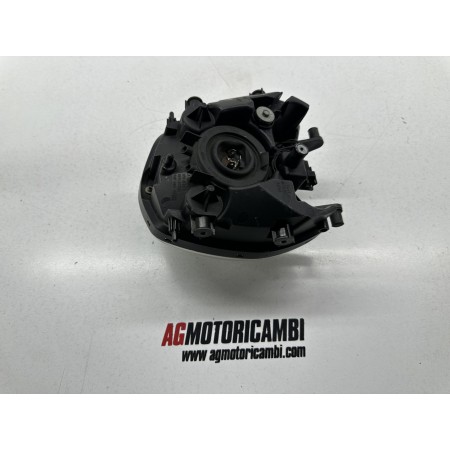 PHARE AVANT SUZUKI GSR 600 2006-2009-2010