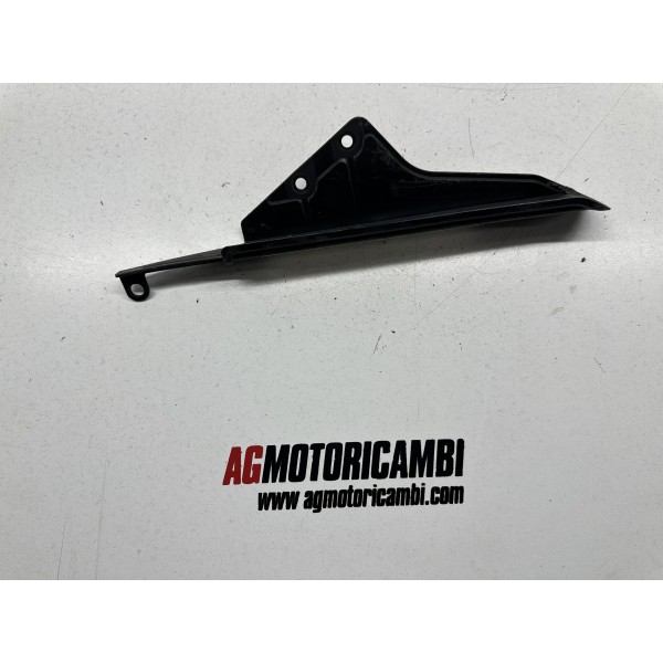 COUVERCLE DE PROTECTION DE CHAINE SUZUKI GSR...