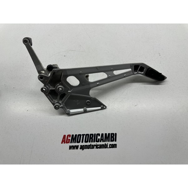 PEDANA SINISTRA SX CAMBIO SUZUKI GSR 600...