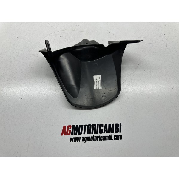 REAR WHEEL SWINGARM FENDER SUZUKI GSR 600...