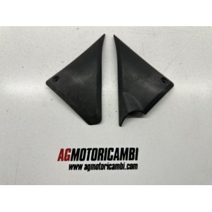 COUVERCLE DE CADRE EN PLASTIQUE DROIT SUZUKI MARAUDER 800...