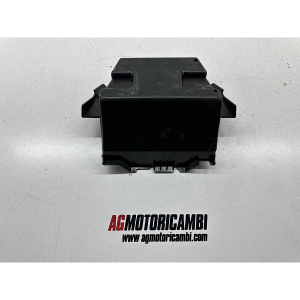 PLASTICA COVER BATTERIA SUZUKI MARAUDER 800...