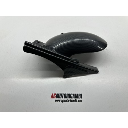 GUARDABARROS TRASERO GUARDACADENA CARBONO TRIUMPH DAYTONA 955 I 2004-2005-2006