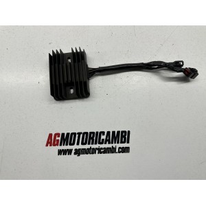 REGOLATORE DI TENSIONE TRIUMPH DAYTONA 955 I 2004-2005-2006