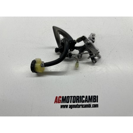 ESTRIBERA FRENO TRASERO DERECHO TRIUMPH DAYTONA 955 I 2004-2005-2006