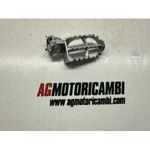 LINKES PILOTENFUSSPEDAL SWM SM 125 R 2021-2025