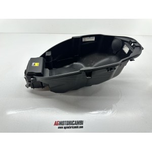 VANO SOTTO SELLA PIAGGIO BEVERLY 300 MA21M 2010-2016 2