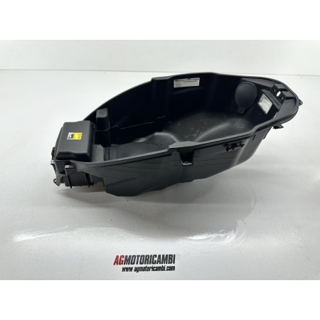 VANO SOTTO SELLA PIAGGIO BEVERLY 300 MA21M 2010-2016