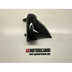 PLASTIQUE GARDE-BOUE AVANT DROIT PIAGGIO BEVERLY 300...