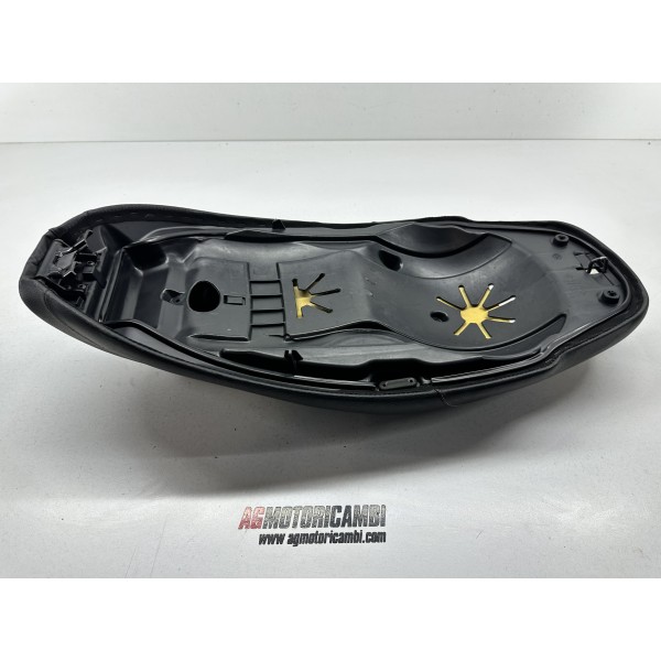 SADDLE PIAGGIO BEVERLY 300 2010-2016