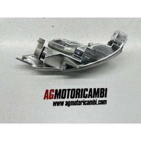 FARO FANALE POSTERIORE DX PIAGGIO BEVERLY 300 2010-2016