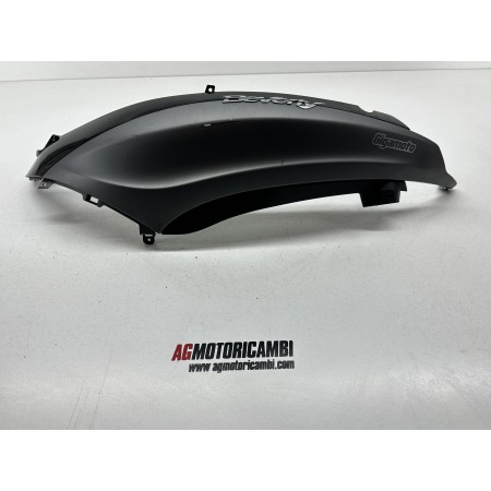 CARENADO LATERAL TRASERO IZQUIERDO PIAGGIO BEVERLY 300 2010-2016