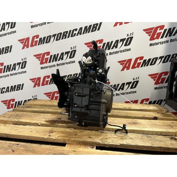 BLOC MOTEUR COMPLET KTM 390 HUSQVARNA VITPILEN...