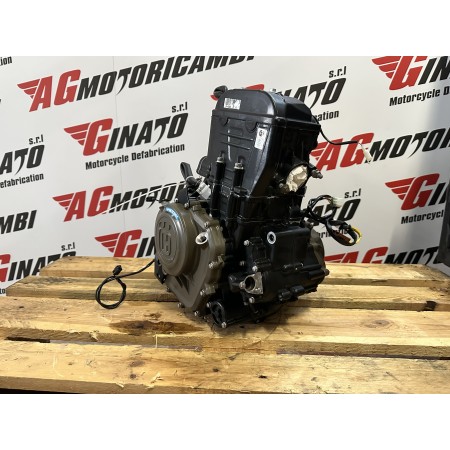 KOMPLETTER MOTORBLOCK KTM 390 HUSQVARNA VITPILEN 401 P-398 2023