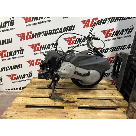 BLOQUE MOTOR COMPLETO PAGGIO TYPHON APRILIA SR 150 2T M121M