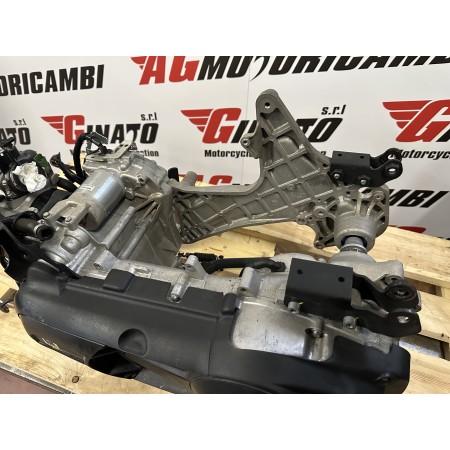 BLOCCO MOTORE COMPLETO M692M PIAGGIO BEVERLY 300 2010-2016