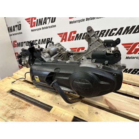 M692M PIAGGIO BEVERLY 300 2010-2016 KOMPLETTER MOTORBLOCK