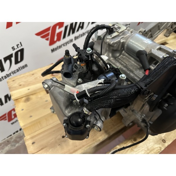 M692M PIAGGIO BEVERLY 300 2010-2016 KOMPLETTER...