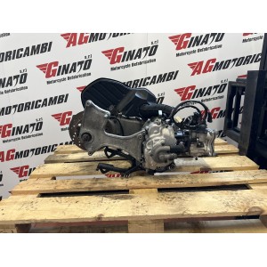 BLOCCO MOTORE COMPLETO PIAGGIO VESPA 250 GTS GT 2005-2012...