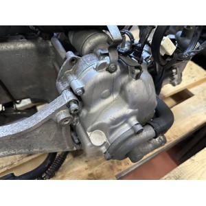 BLOC MOTEUR COMPLET PIAGGIO VESPA 250 GTS GT 2005-2012 M472M 2