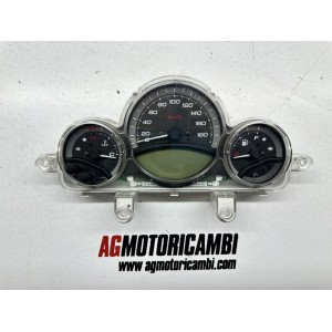 INSTRUMENTATION KM COUNTER 49000KM YAMAHA TMAX T-MAX 500...