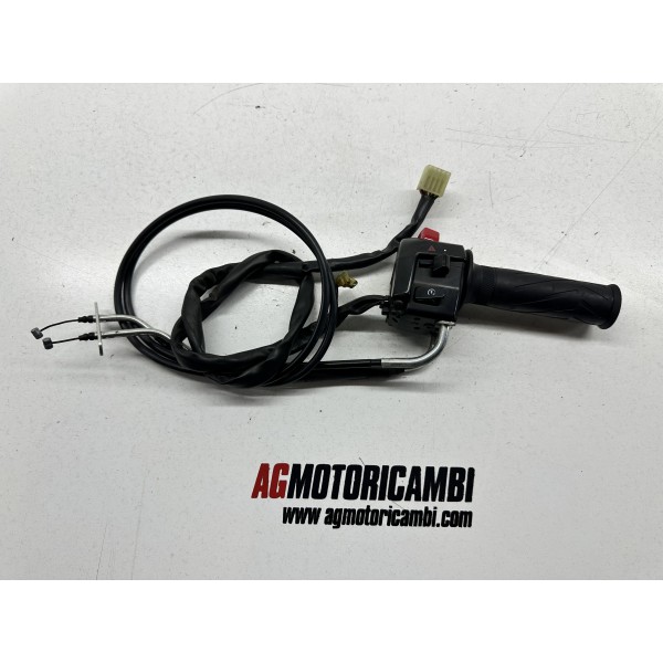 INTERRUPTOR BASCULANTE DERECHO YAMAHA TMAX...