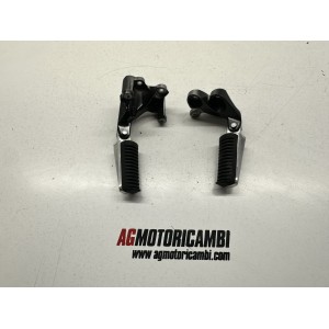 PAIR REAR PASSENGER PEDALS RIGHT SX YAMAHA TMAX T-MAX 500...