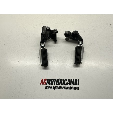 PAR DE ESTRIBERAS PASAJERO TRASERO DERECHA IZQUIERDA YAMAHA TMAX T-MAX 500 2008-2011