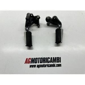 PAAR BEIFAHRERFUSSRASTEN HINTEN RECHTS LINKS YAMAHA TMAX... 2
