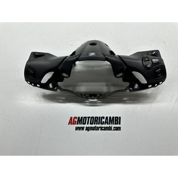 CACHE GUIDON PLASTIQUE INSTRUMENTATION HONDA SH...