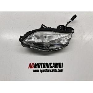 FLECHA DELANTERA DERECHA ORIGINAL HONDA SH 125-150 2020-2025