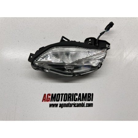 FRONT RIGHT ARROW ORIGINAL HONDA SH 125-150 2020-2025