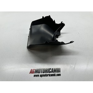 CACHE MOTEUR PLASTIQUE REPOSE PIED HONDA SH 125-150... 2