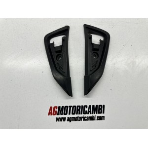 REPOSE-PIEDS PLASTIQUE DROITE GAUCHE HONDA SH 125-150...