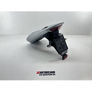 RÜCKVERKLEIDUNG RÜCKLICHT HONDA HORNET 600 PC25E 2005-2006