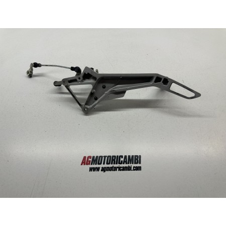 LEFT FOOTREST BRACKET LEFT GEAR SHIFT HONDA HORNET 600 PC25E 2005 2006