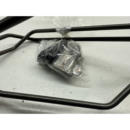 STAFFE PORTA BORSE POSTERIORI HONDA HORNET 600 PC25E 2005 2006